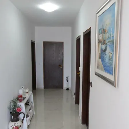 Paola Apartment *